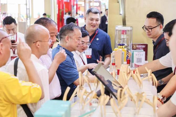 LEE_5586-opq4082825049